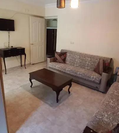 Schone 2-zimmer + Wohnkuche Und Grosser Terasse Apartamento Yenihisar