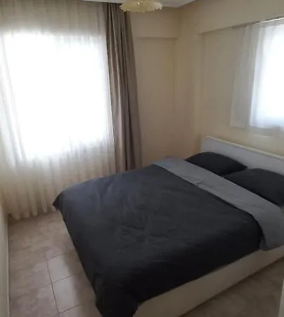 דירה Schone 2-zimmer + Wohnkuche Und Grosser Terasse *